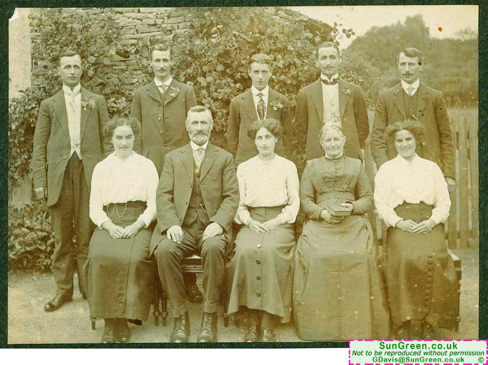 A photo of the family of John Vaughan