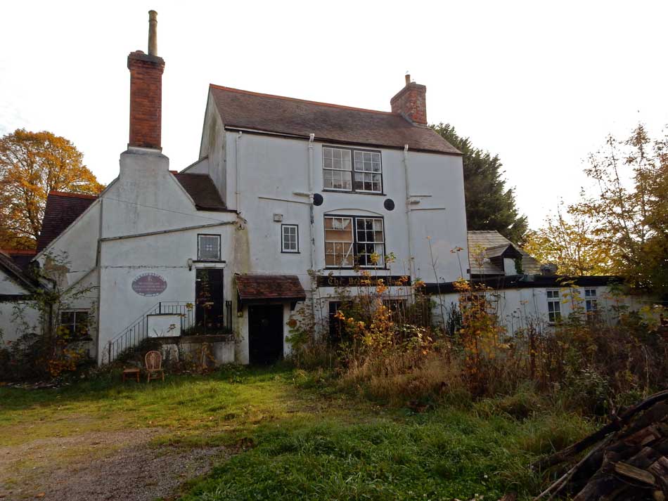 A photo of the Red Hart Inn at Awre taken in 2016.