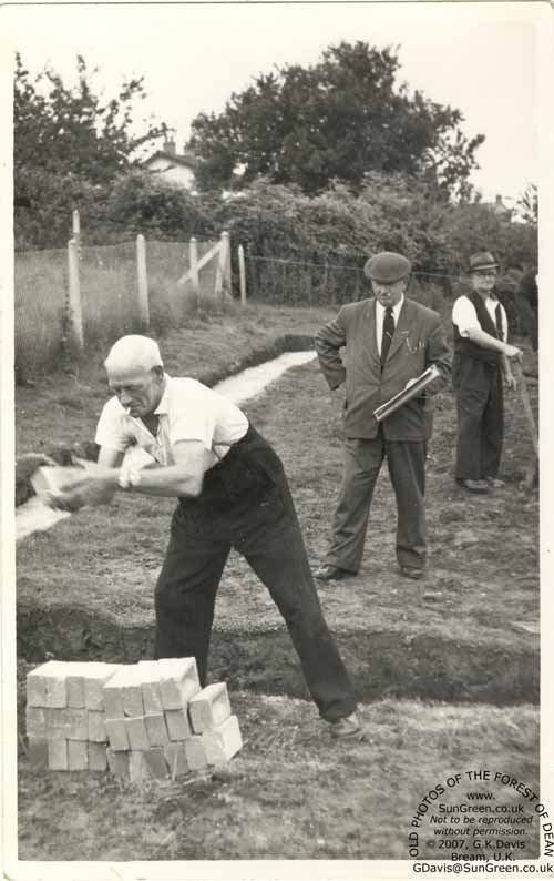 Construction of Bream Band Hut