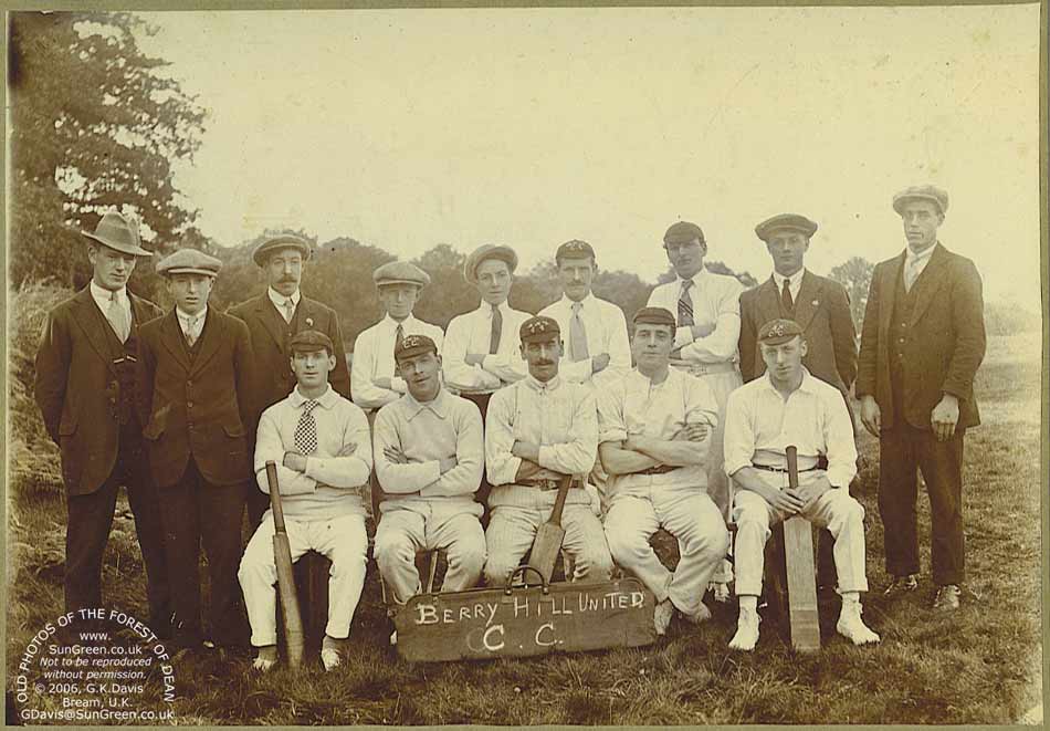 Image: Berry Hill United Cricket Club c 1912 (72k)