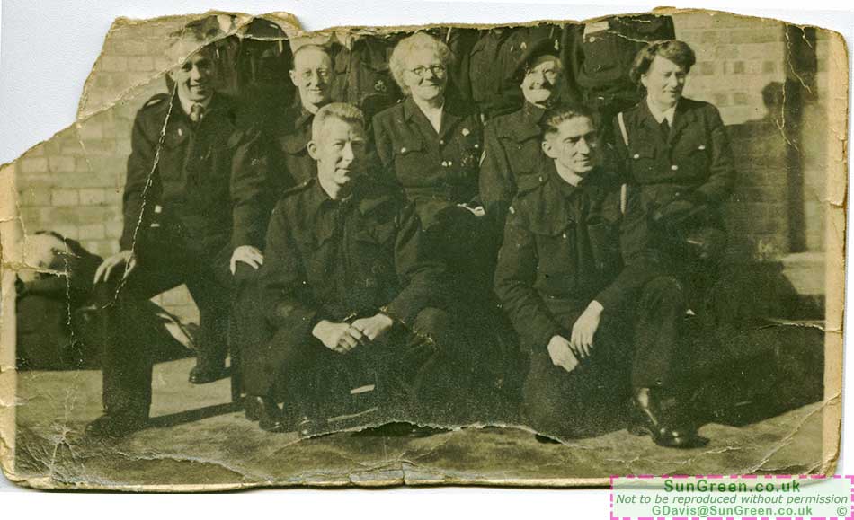 A group of men and women in uniform