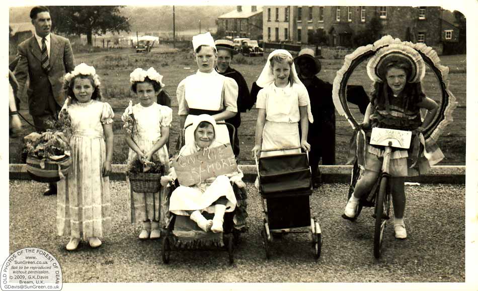 Cinderford Carnival 1952
