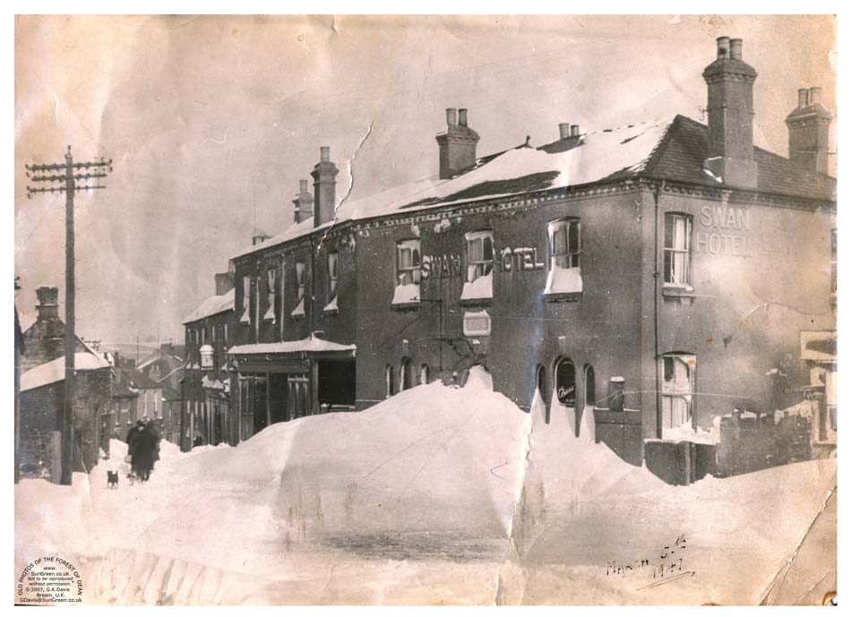 The Swan, Cinderford 1947