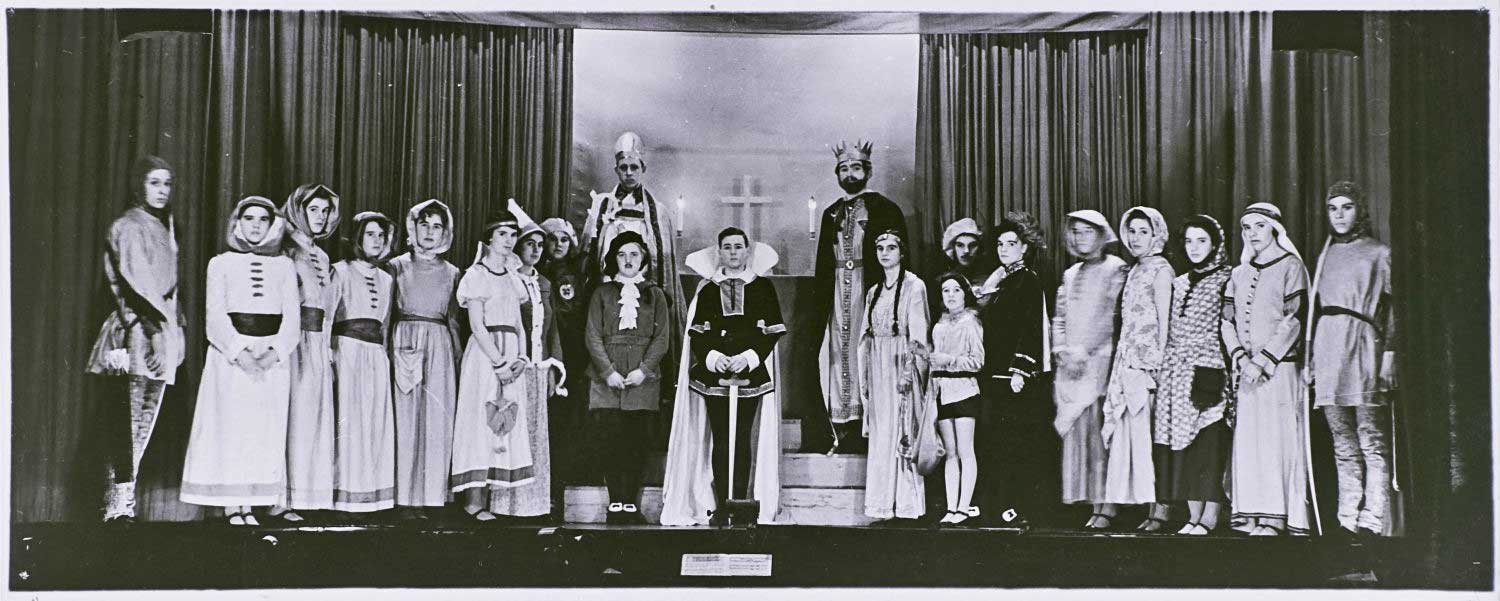 East Dean Grammar School Master Valiant performance in 1937