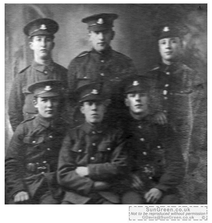 An old photo of soldiers from the First World War including Tom Beard