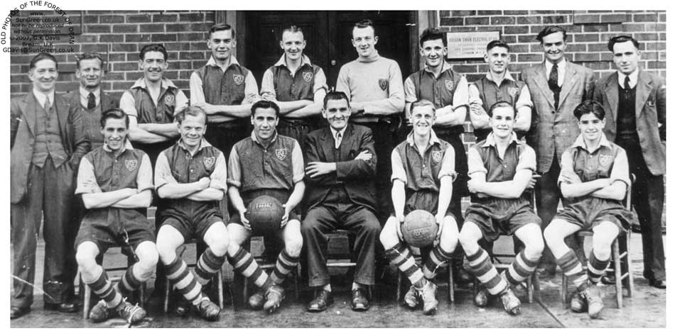 image: Ediswan football team
