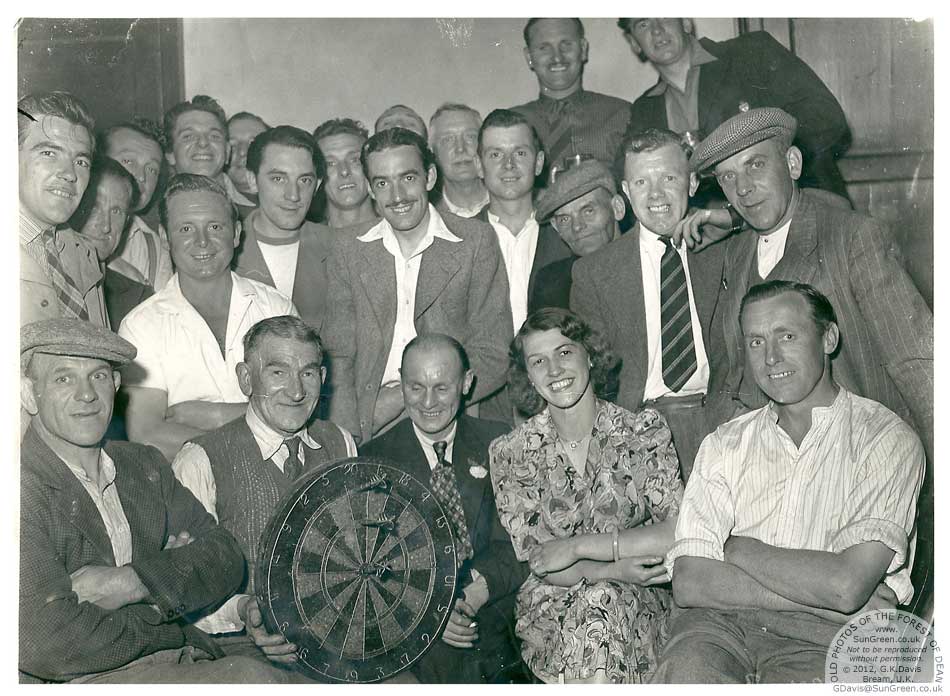 Forge Hammer darts players