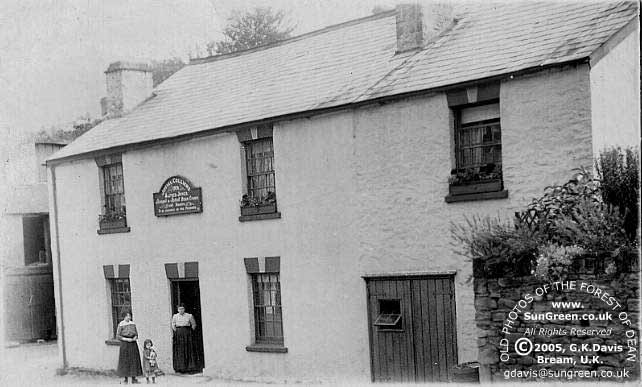 Lydbrook, The Jovial Colliers (39k)