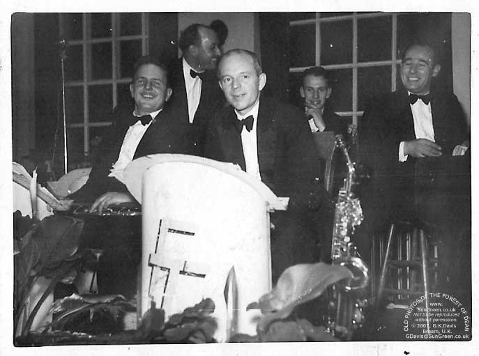 image: Fred Thomas Dance Orchestra