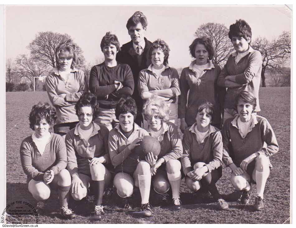 J Allen, Ladies football team.