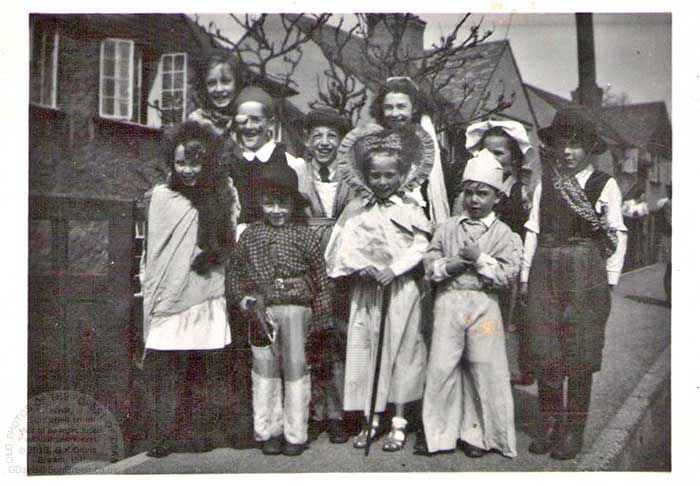 Forest Road kids in the 1950s