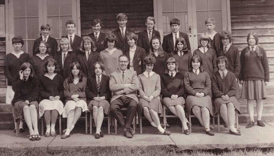 A photo of LGS pipils taken in 1965