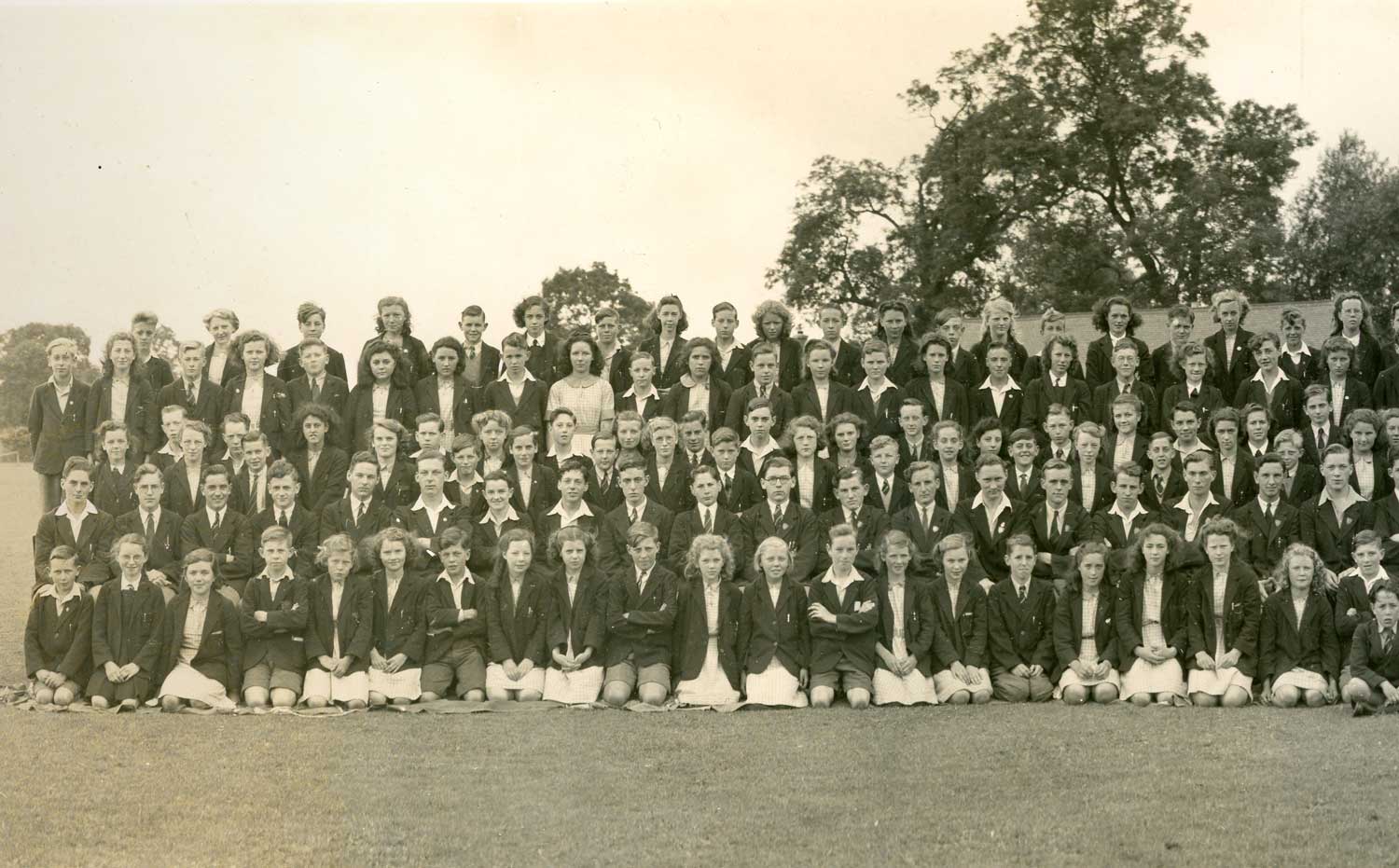 LGS 1946 - 1