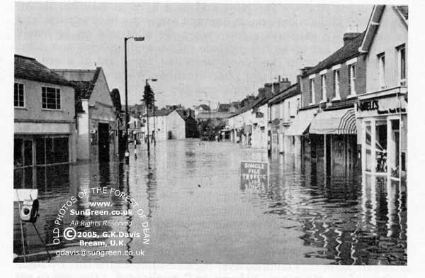 Image : The 1968 Flood (56k)