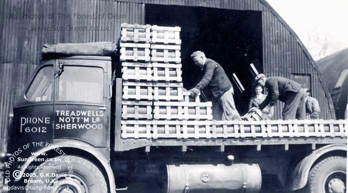 Admiralty Stores Lydney 1947 (37k)