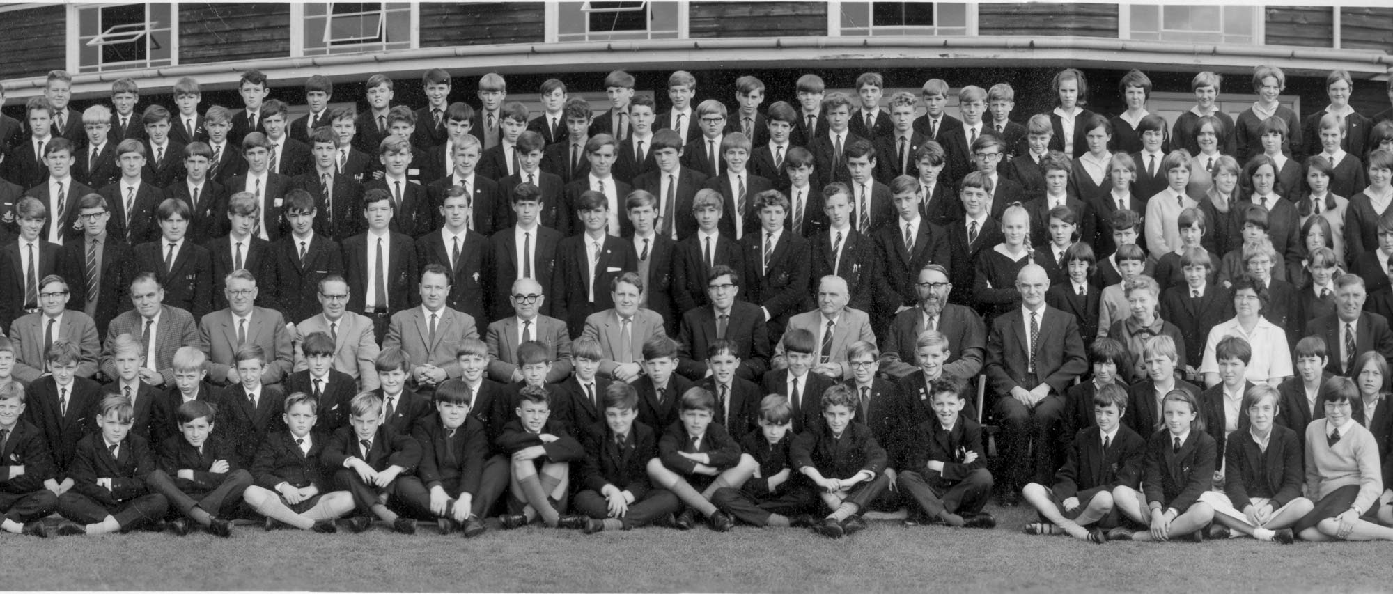 Image : Lydney Grammar School Photo 1967 (244k)