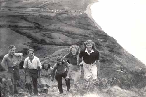 Image : Lydney Grammar School Camp c 1948 (19k)
