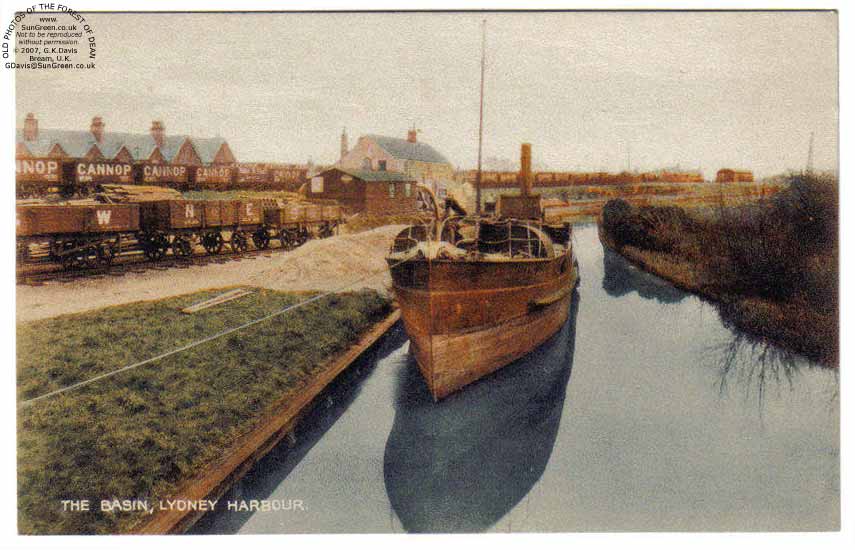 Lydney Harbour, The Basin