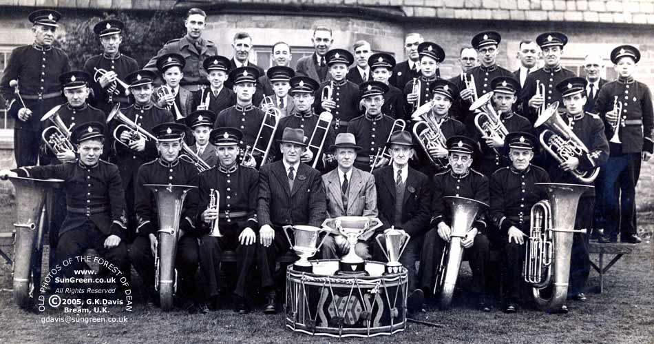 Pillowell Band 1947