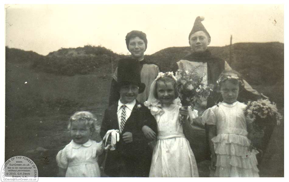 Milkwall Carnival 1946