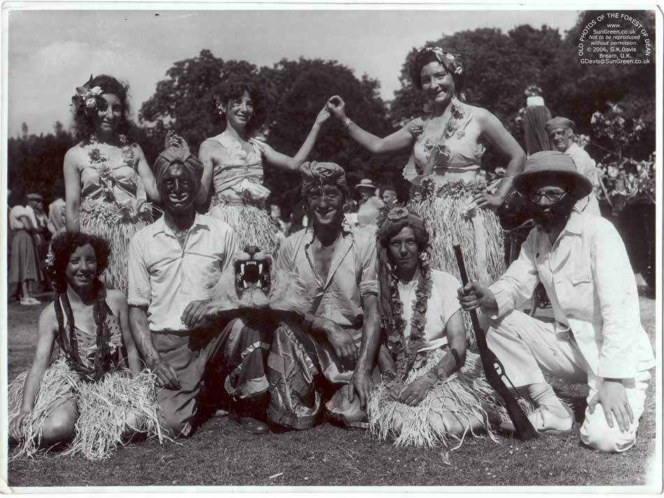 image: a photo of Parkend Carnival