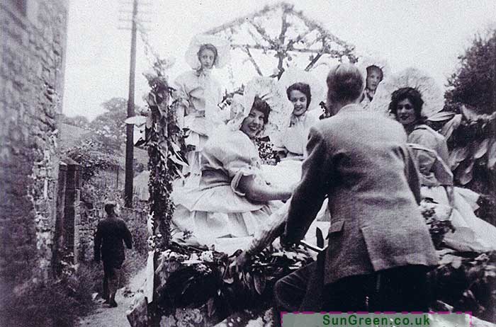 A carnival group on a float at Redbrook in 1952