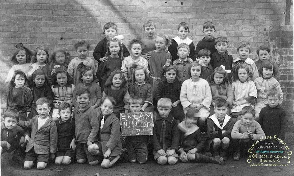 Bream Junior V 1926 (83k)