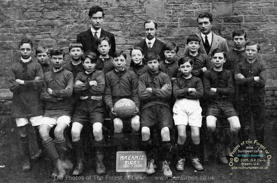 Bream C.E. Rugby 1921 -1922 (80k)