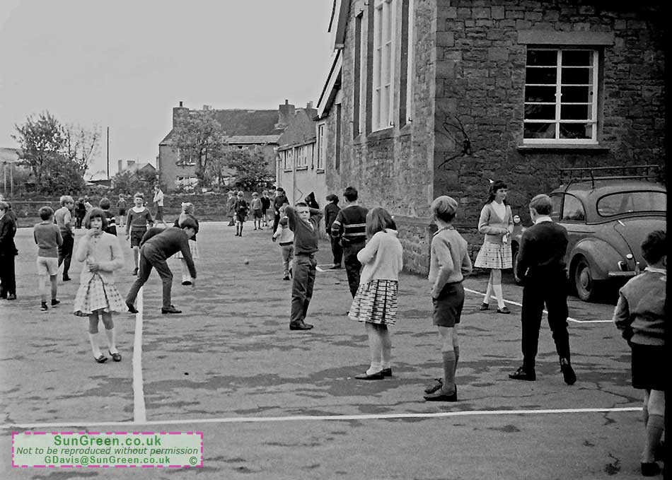 A photo of children in the playgroiund at Bream School