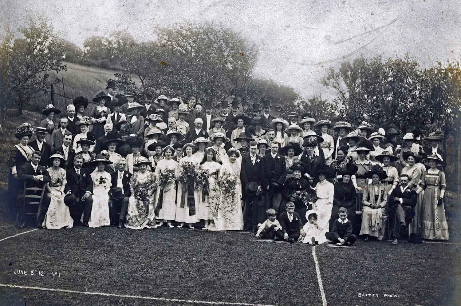 A photo of a weeding party for Perrott - Fewings in Bream in June 1812.