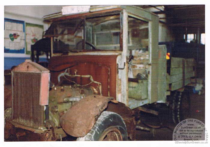 1935 GPO Albion lorry