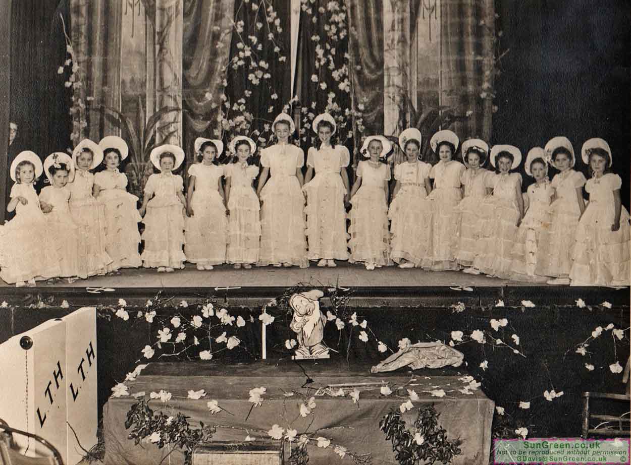 A photo of a ballet group in Lydney Town Hall.